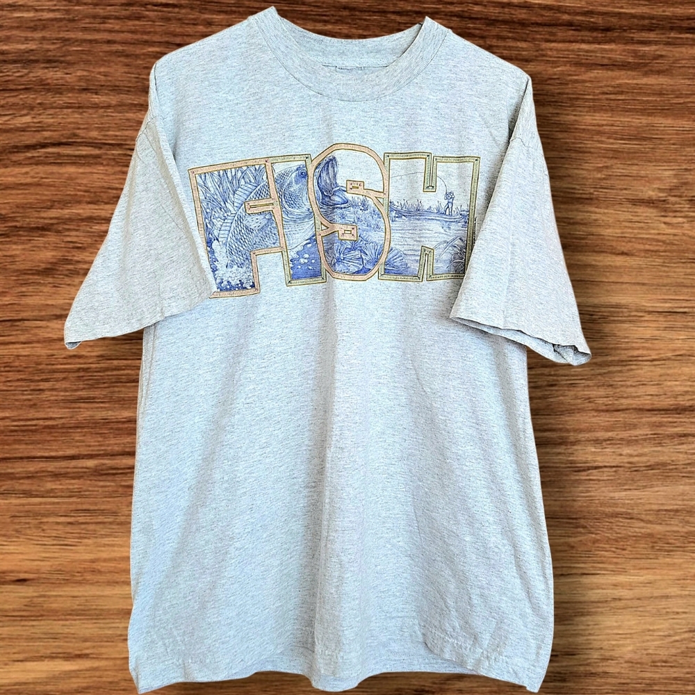 Embroidered FISH Graphic Tee New World Graphics Outdoor Fishing Sportsman Sz L